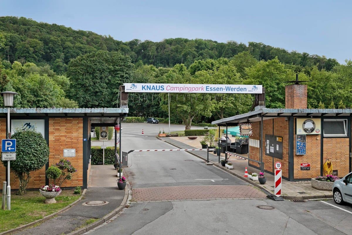 Parkeinfahrt Rezeption Parkeinfahrt Rezeption