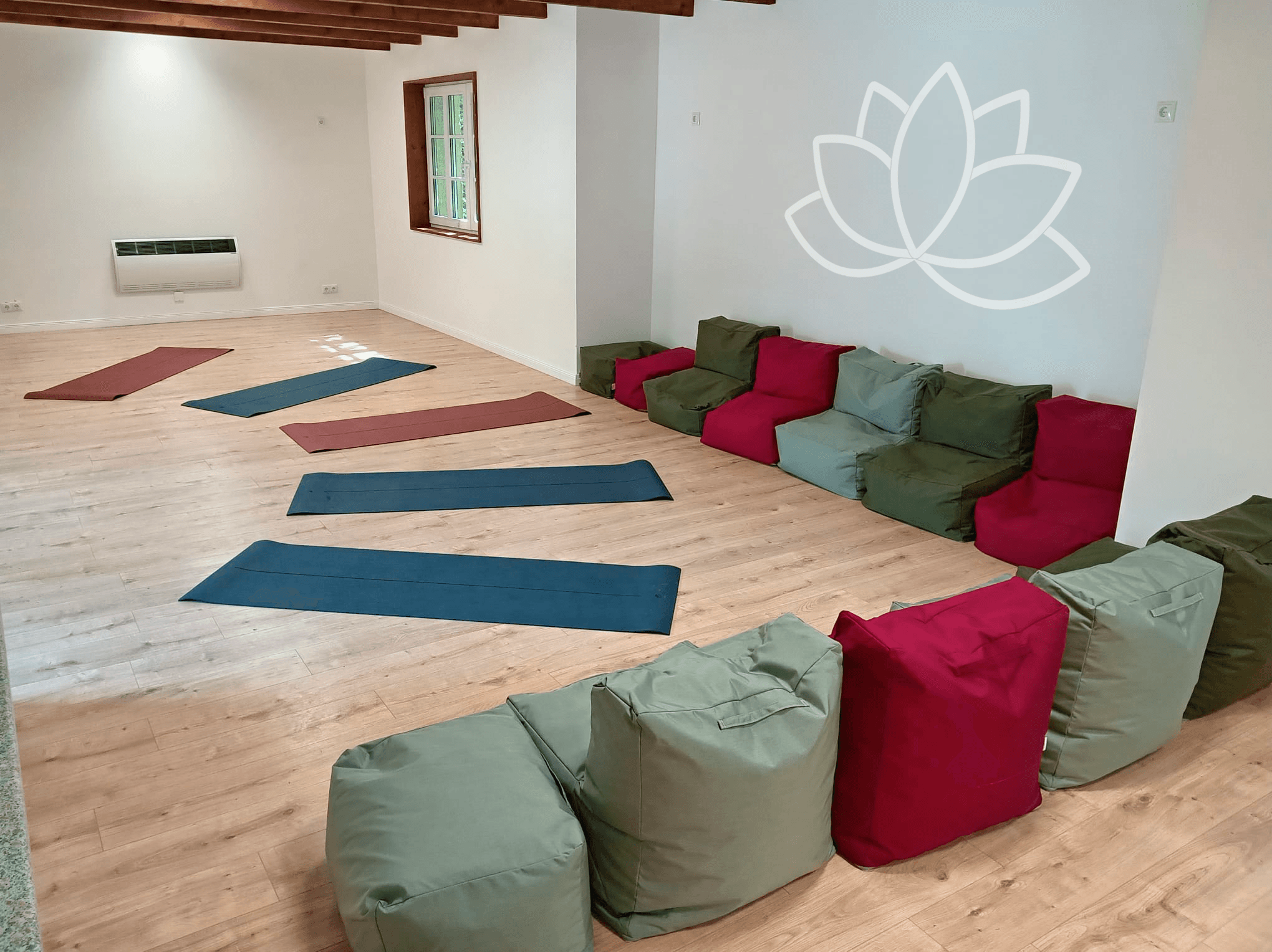 Yoga in der Relaxlounge für Gäste Galleriebild