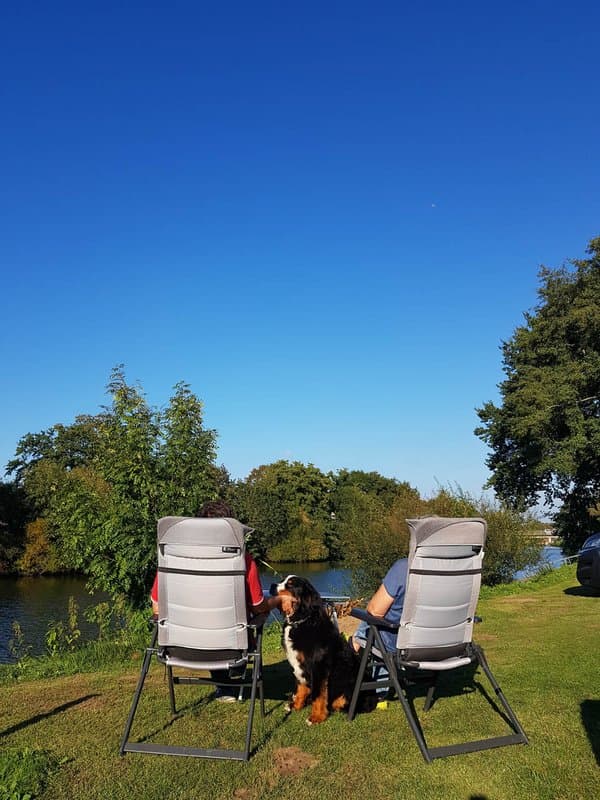 Stellplätze direkt am Wasser Galleriebild